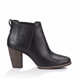 UGG Poppy Chelsea Booties Ankle Boots Black 7